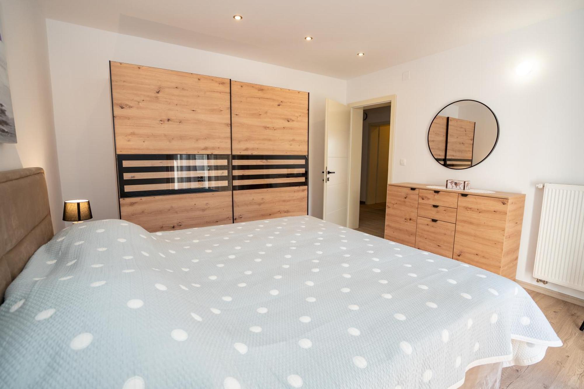 Apartments Tomulic Novalja Eksteriør bilde