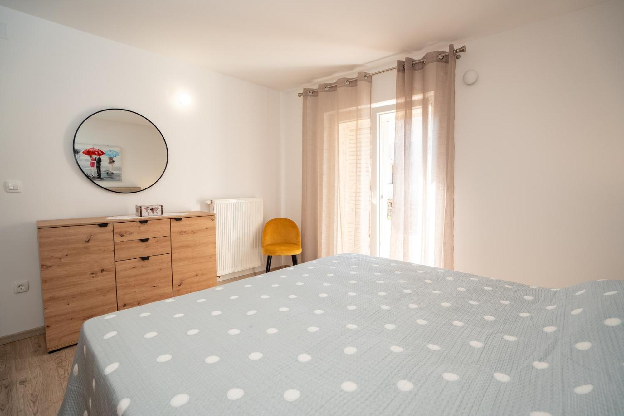 Apartments Tomulic Novalja Eksteriør bilde